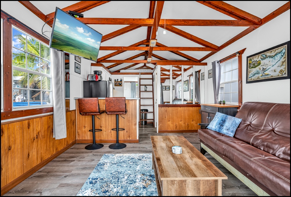 Aqua Lodge Living Room and Bar